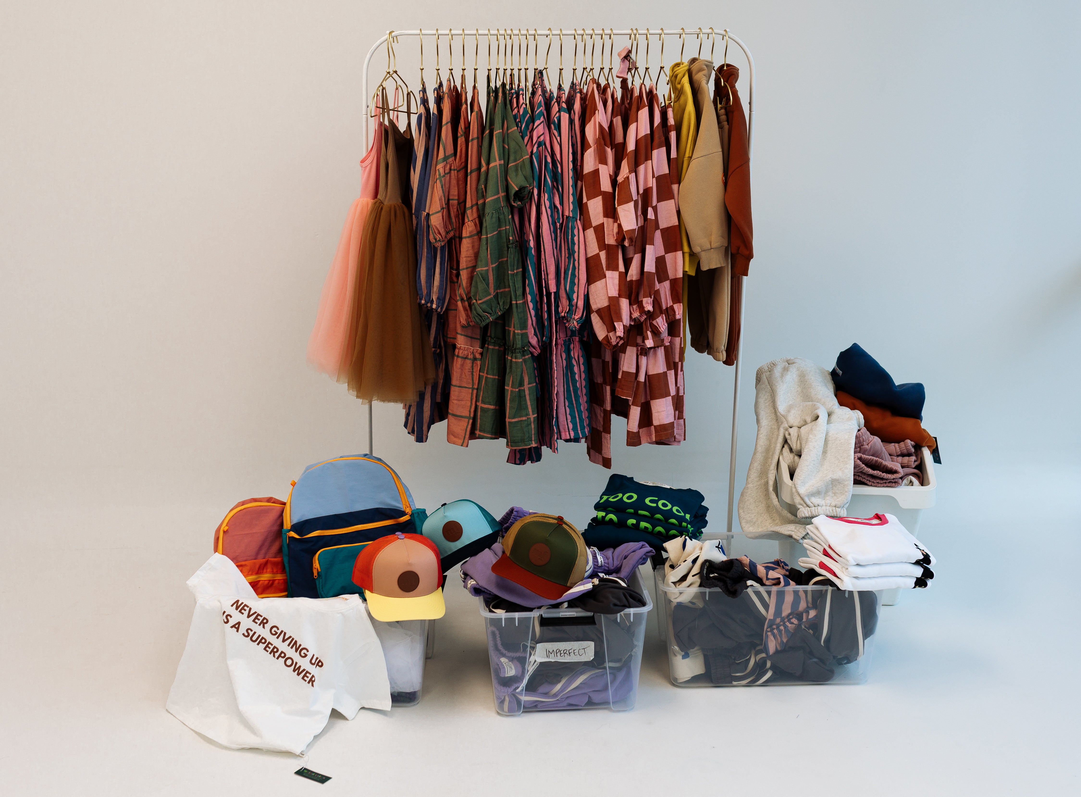 sample / imperfect sale