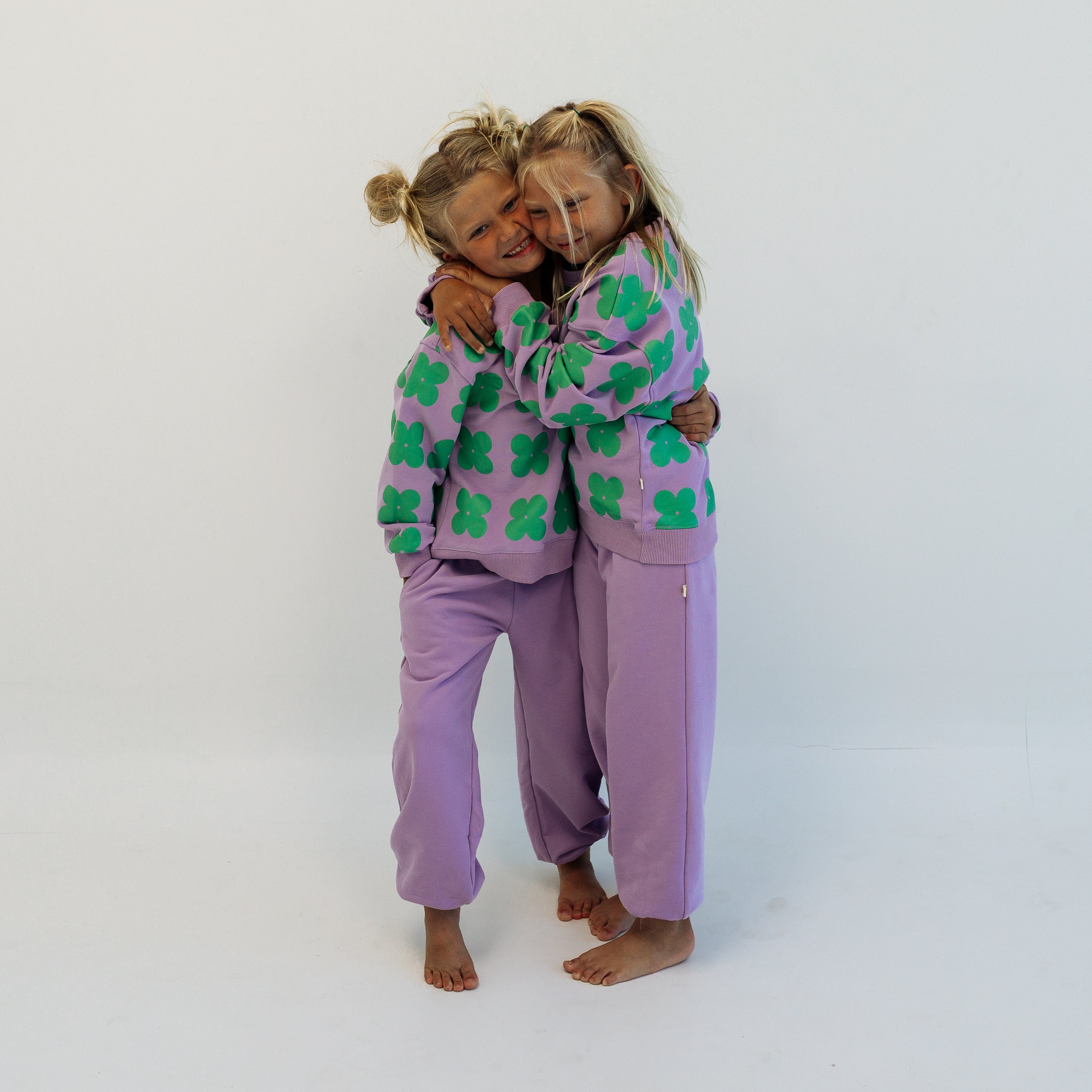 CLOVES | oversized pullover | KIDS