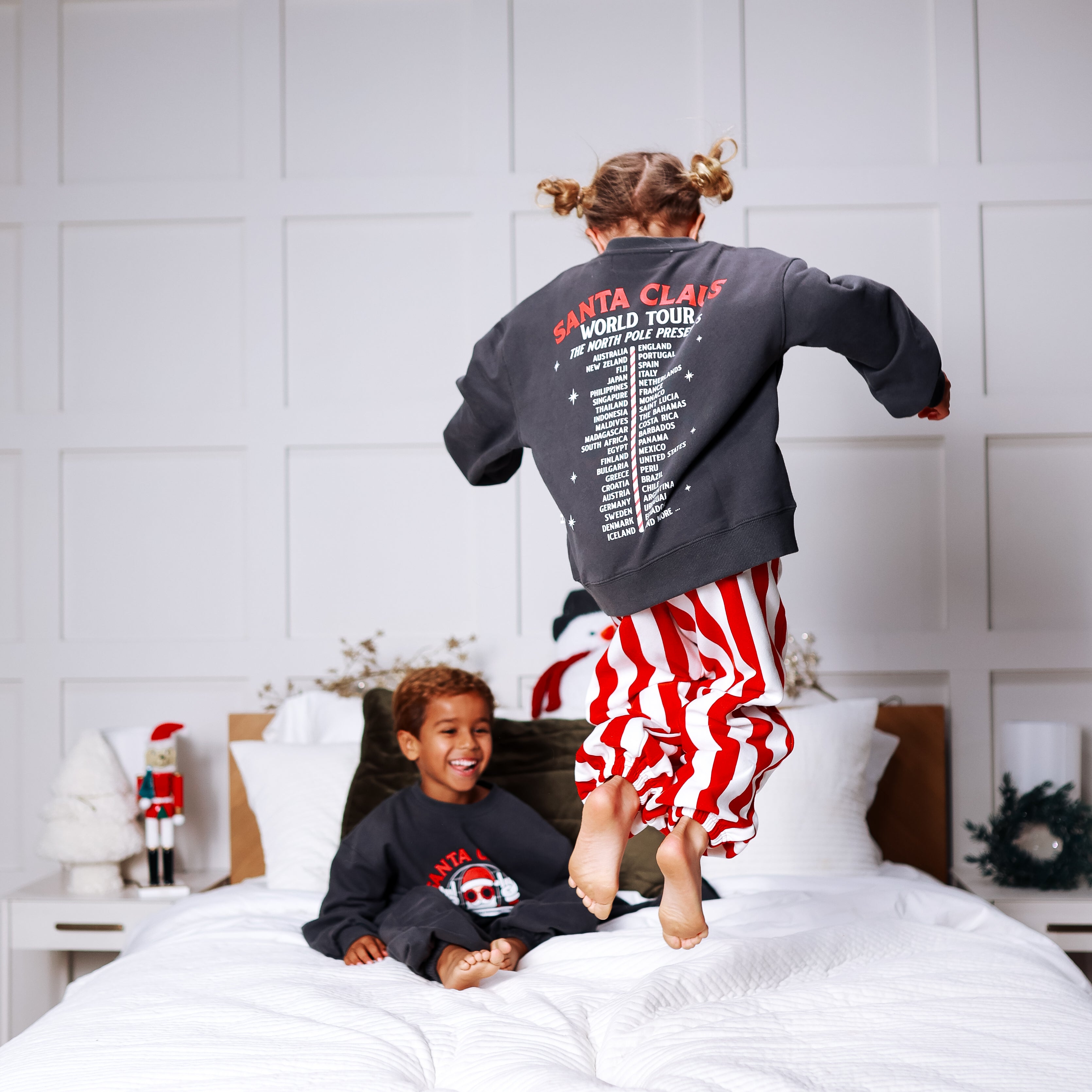 SANTA WORLD TOUR | OVERSIZED PULLOVER | KIDS