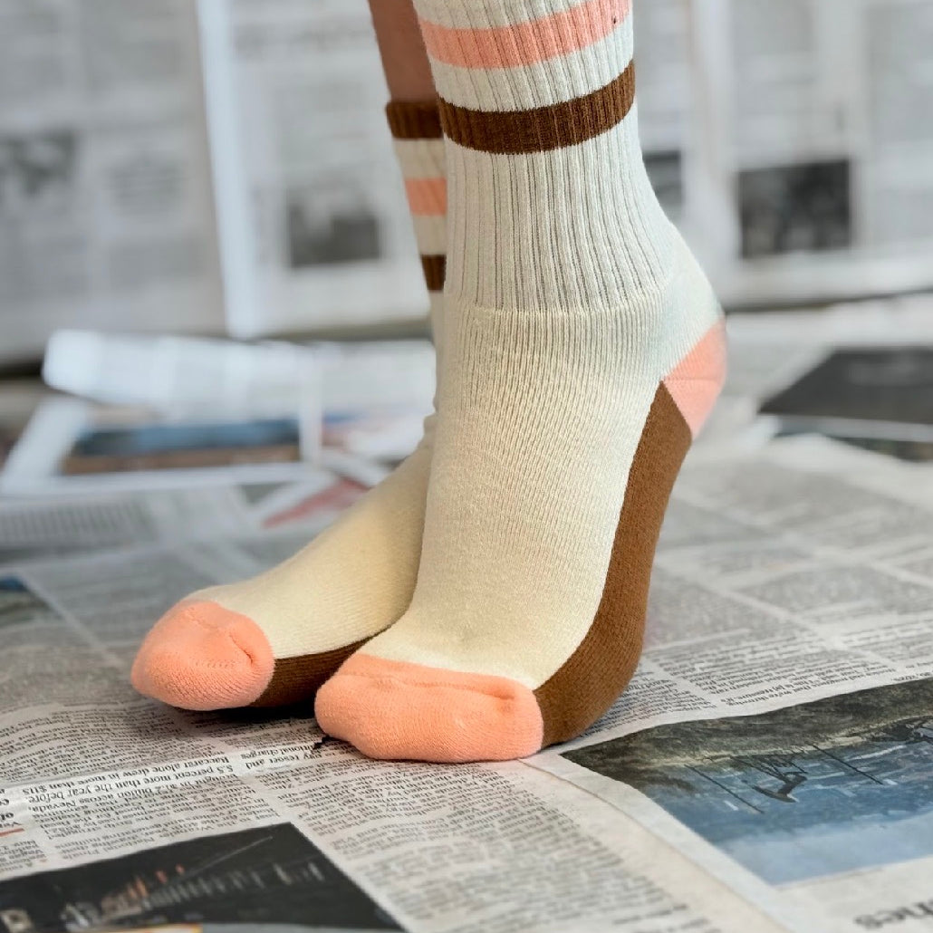 PEACH + BROWN | socks | retro tube