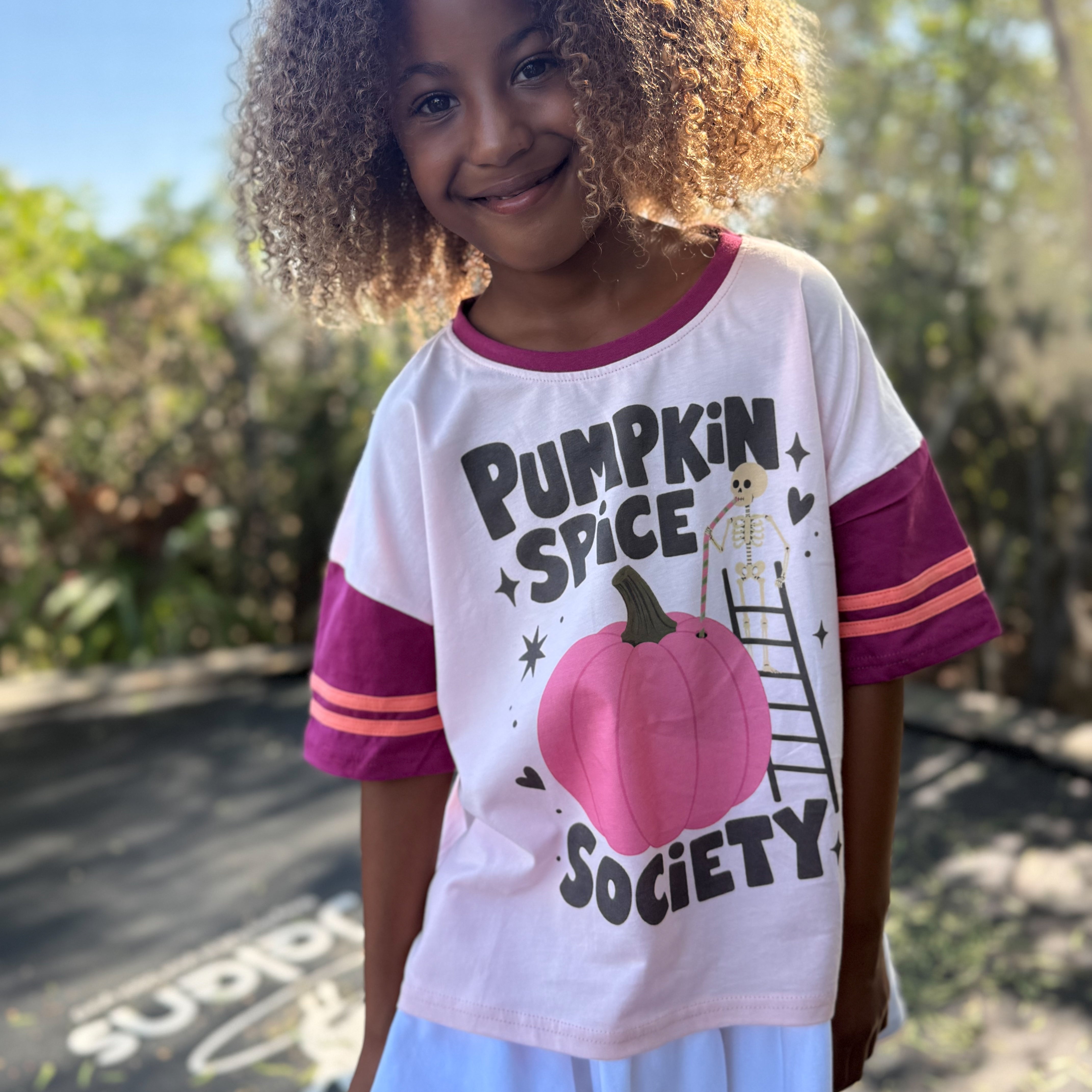 PUMPKIN SPICE SIPS | BURGUNDY | OVERSIZED KIDS TEE