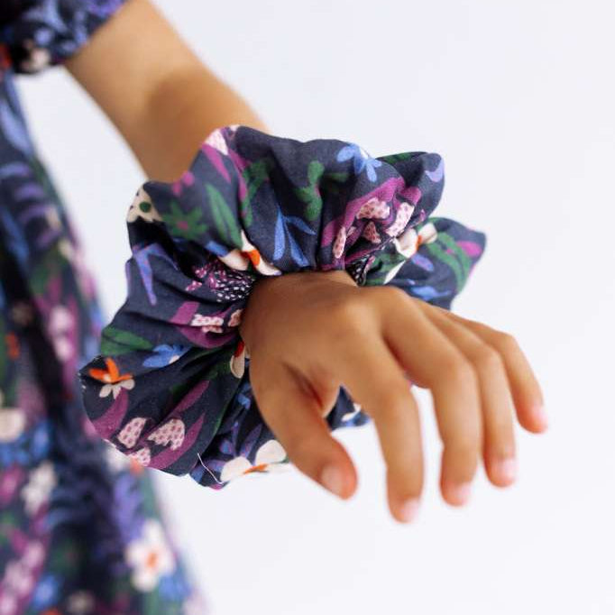 SCRUNCHIE | GRANDMA'S GARDEN